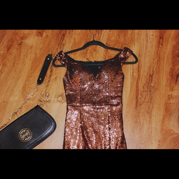 Windsor prom dress - Picture 3 of 4